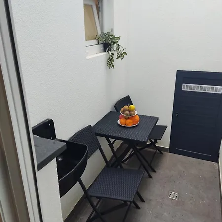 Apartment Lux Arena Ema