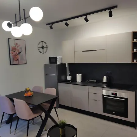 Lux Arena Ema Apartment