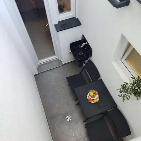 Apartman Lux Arena Ema Póla