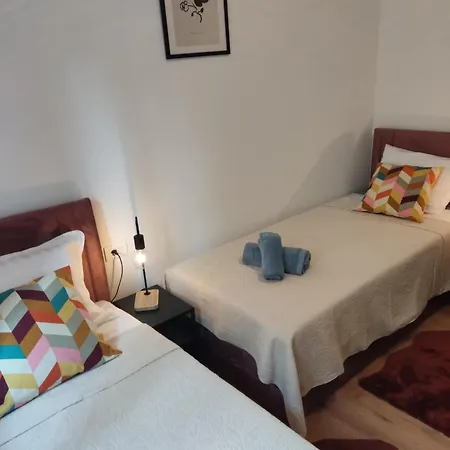 Apartman Lux Arena Ema *